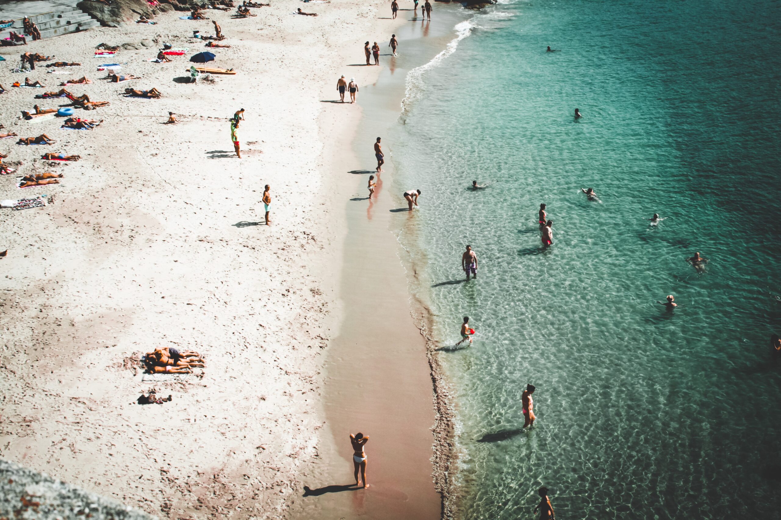 beach-day-view-from-above-of-people